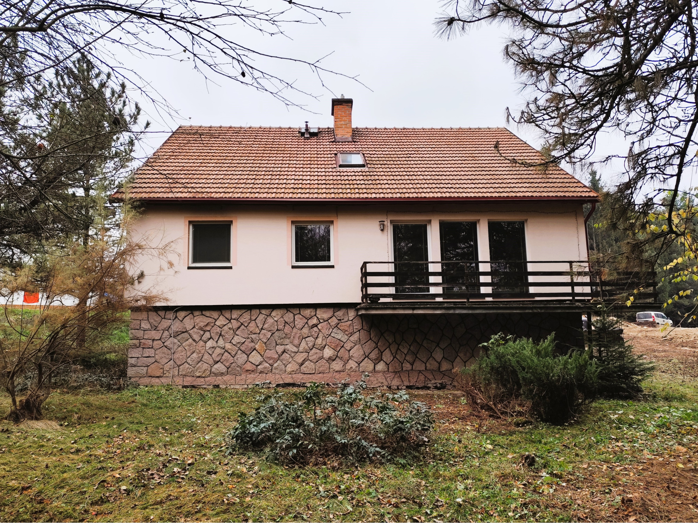 Na predaj, Rodinný dom s veľkým pozemkom, Kováčová