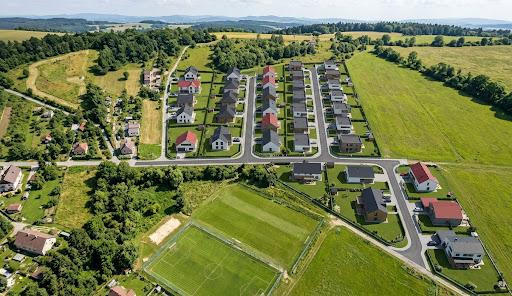 B2B Investičná príležitosť -12 stavebných parciel (IBV) – Bzenica