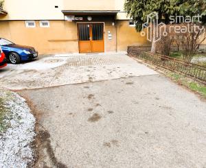 Na Predaj, 3 izbový byt s balkónom, 67 m2, Banská Štiavnica