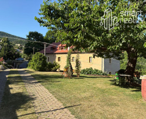 Na predaj dvojpodlažný rodinný dom, Štiavnické Bane