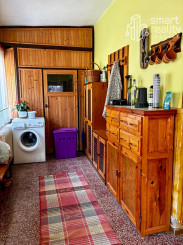 Na predaj rodinný dom s veľkým pozemkom – Vyhne, časť Peserany