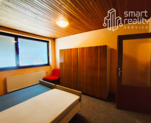 Na Predaj, Rodinný dom 240 m2, s 2 garážou, Hontianske Nemce