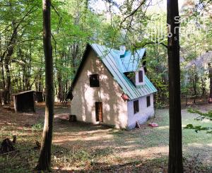 Na Predaj, Chalupa na samote, 70 m2, 12 km od Zvolena