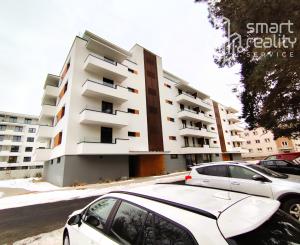 Na prenájom, 2i byt s balkónom v centre Zvolena, Kubániho