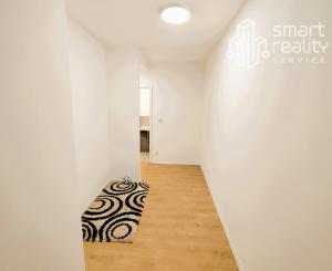 Na prenájom, 2i byt s balkónom v centre Zvolena, Kubániho