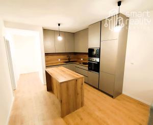 Na prenájom, 2i byt s balkónom v centre Zvolena, Kubániho