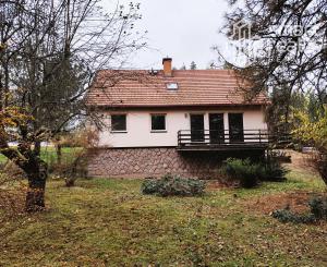 Na predaj, Rodinný dom s veľkým pozemkom, Kováčová