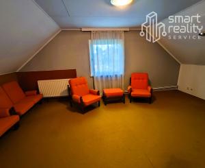 Na predaj, Rodinný dom s veľkým pozemkom, Kováčová