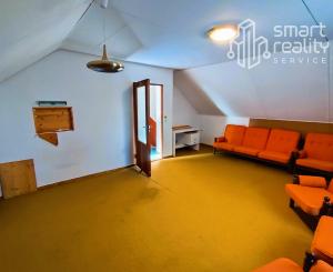 Na predaj, Rodinný dom s veľkým pozemkom, Kováčová