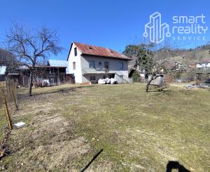 PREDANÉ Rodinný dom/2 stavebné pozemky,1439 m2, Malachov