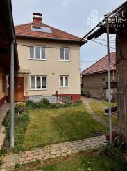 Dvojpodlažný rodinný dom Lovča