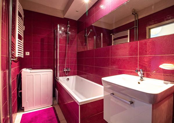 PREDANÉ  Na predaj 2 izb. byt, 62 m2 s pozemkom, Bakova Jama - Zvolen