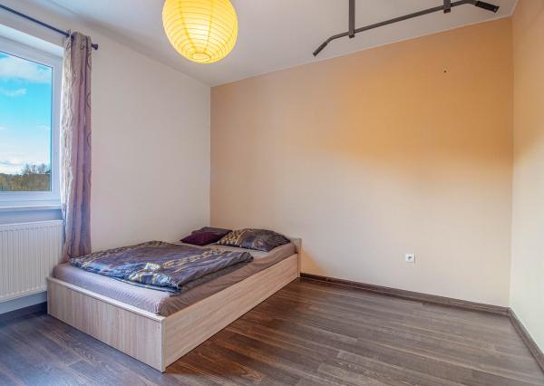 PREDANÉ  Na predaj 2 izb. byt, 62 m2 s pozemkom, Bakova Jama - Zvolen