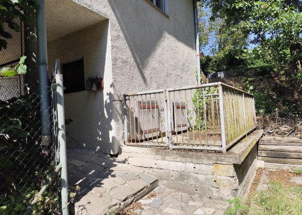 Na Predaj, Rodinný dom 240 m2, s 2 garážou, Hontianske Nemce