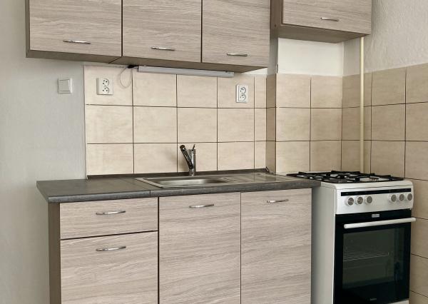 PRENAJATÉ , prenájom GARSÓNKA 25,50m2, Lučenec, 350.-€/mesiac