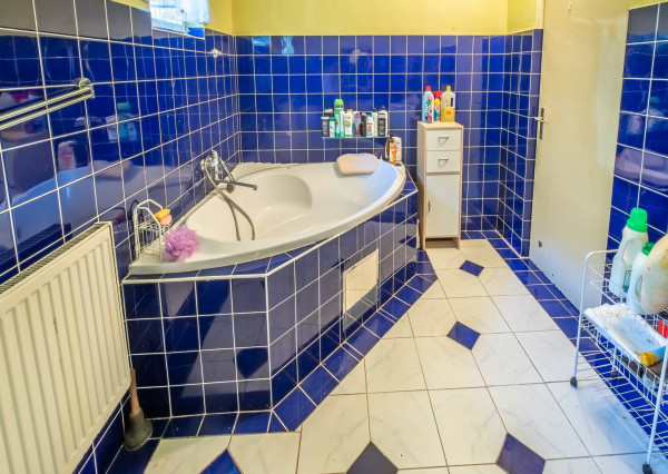 Na predaj, 4-6 izbový rodinný dom 160 m2, Zvolen - Neresnica