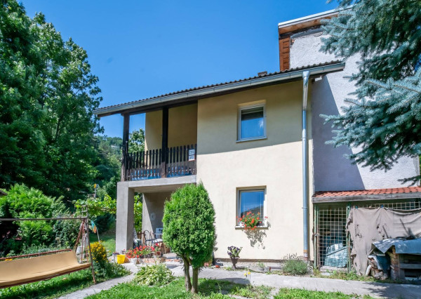 Na predaj, 4-6 izbový rodinný dom 160 m2, Zvolen - Neresnica