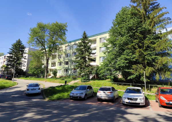 Prenajaté! Na prenájom, zrekonštruovaný 1 izb. byt, Zvolen-Zlatý potok