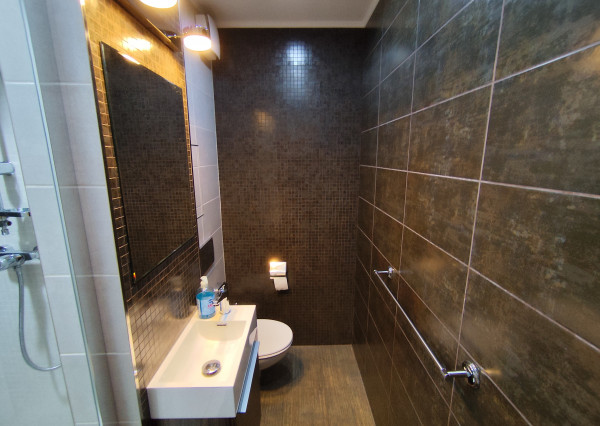 Prenajaté! Na prenájom, zrekonštruovaný 1 izb. byt, Zvolen-Zlatý potok