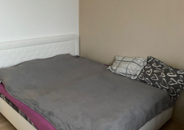 Na prenájom, 3 izbový byt s balkónom, 65 m2, Banská Štiavnica