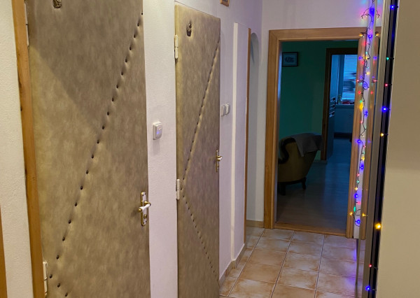 Na prenájom, 3 izbový byt s balkónom, 65 m2, Banská Štiavnica