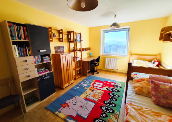 PRENAJATÉ:  3-izbový byt s 2 balkónmi, Zvolen – Podborová