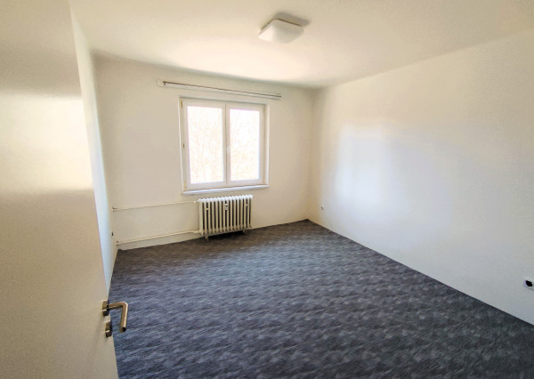 PRENAJATÉ, 2 izbový byt s balkónom, Zvolen - Zlatý potok