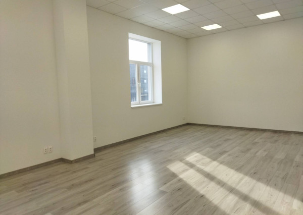 Na prenájom, nové priestory, 95 m2, Zvolen