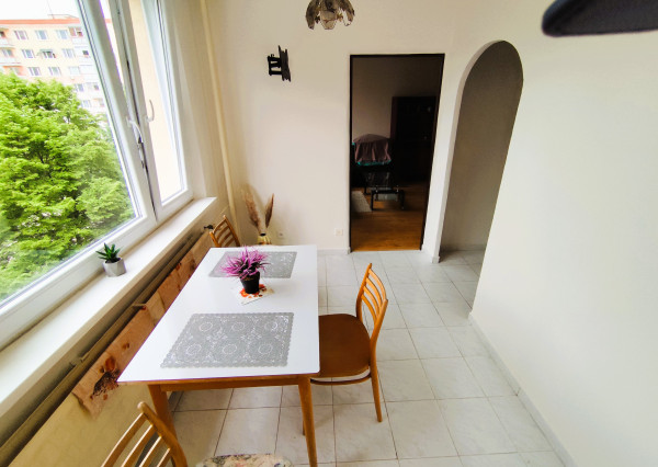 Na prenájom: 2-izbový byt (64m2) s balkónom, Zvolen-Západ