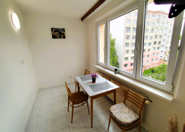 Na prenájom: 2-izbový byt (64m2) s balkónom, Zvolen-Západ