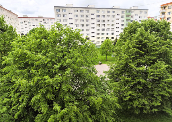 Na prenájom: 2-izbový byt (64m2) s balkónom, Zvolen-Západ