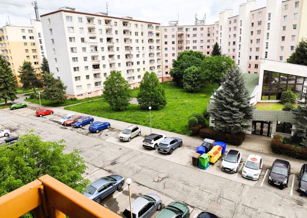 Na prenájom: 2-izbový byt (64m2) s balkónom, Zvolen-Západ