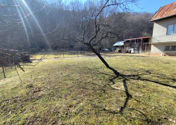 Investícia, Rodinný dom s rovinatým pozemkom 1439 m2, Malachov