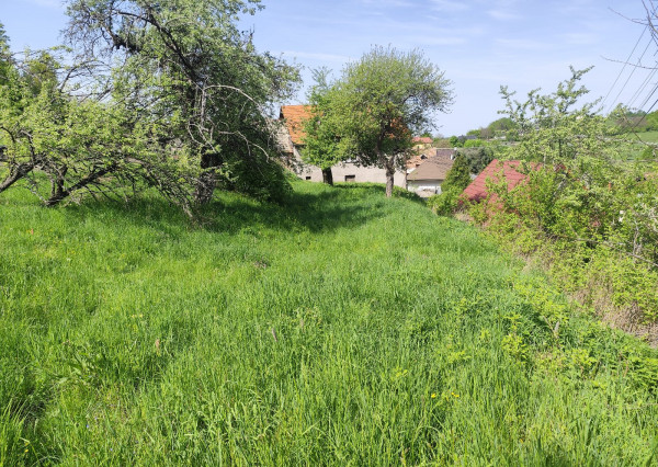 Na predaj 2 stavebné pozemky na výstavbu rodinných domov