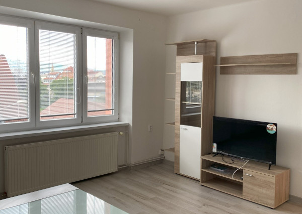 Na prenájom Štýlový 2-izbový byt iba 500 m od centra