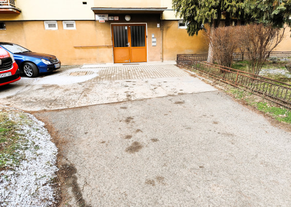 Na Predaj, 3 izbový byt s balkónom, 67 m2, Banská Štiavnica