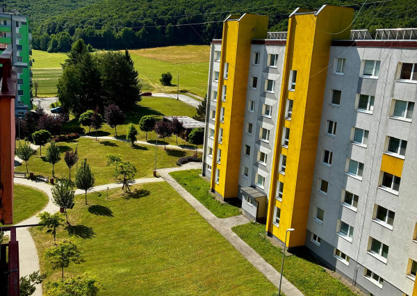 Na predaj 3i byt Cinobaňa, 2x balkón