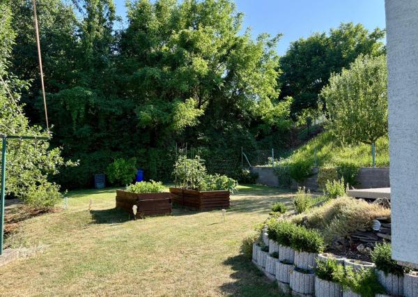 Na predaj dvojpodlažný rodinný dom, Štiavnické Bane