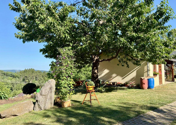 Na predaj dvojpodlažný rodinný dom, Štiavnické Bane