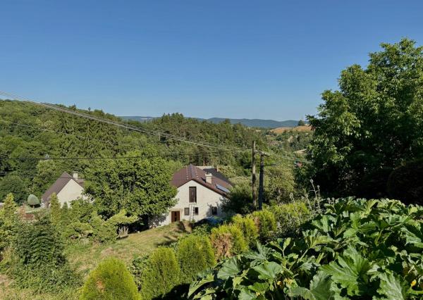 Na predaj dvojpodlažný rodinný dom, Štiavnické Bane