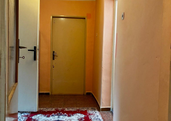 Na predaj rodinný dom s veľkým pozemkom – Vyhne, časť Peserany