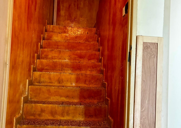 Na predaj rodinný dom s veľkým pozemkom – Vyhne, časť Peserany