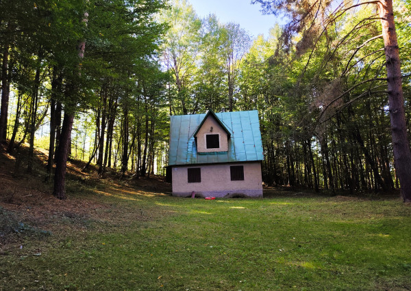 Na Predaj, Chalupa na samote, 70 m2, 12 km od Zvolena
