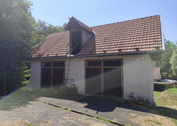 Na Predaj, Rodinný dom 240 m2, s 2 garážou, Hontianske Nemce