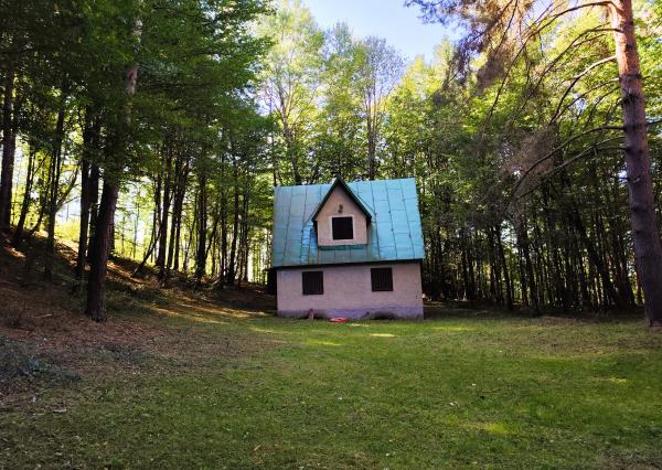 Na Predaj, Chalupa na samote, 70 m2, 12 km od Zvolena