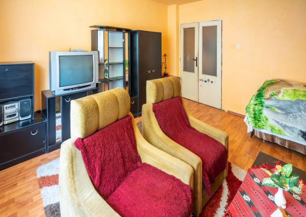 Na predaj, 4-6 izbový rodinný dom 160 m2, Zvolen - Neresnica