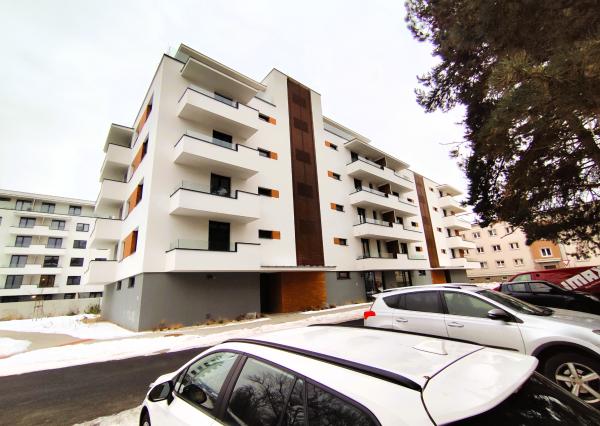 Na prenájom, 2i byt s balkónom v centre Zvolena, Kubániho