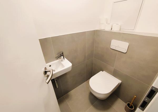 Na prenájom, 2i byt s balkónom v centre Zvolena, Kubániho