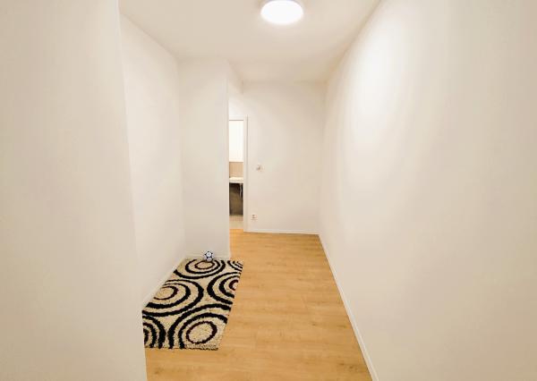 Na prenájom, 2i byt s balkónom v centre Zvolena, Kubániho