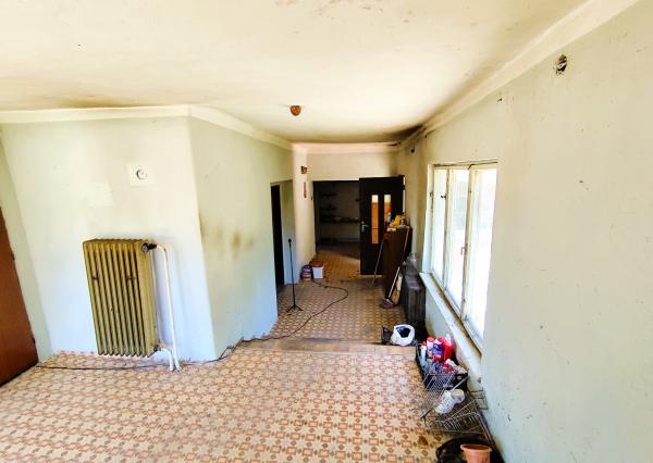 Na Predaj, Rodinný dom na rekonštrukciu v obci Hrochoť 200 m2